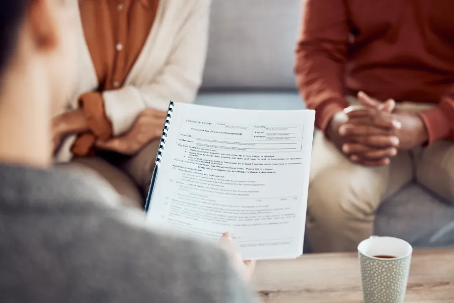 couple divorce with lawyer