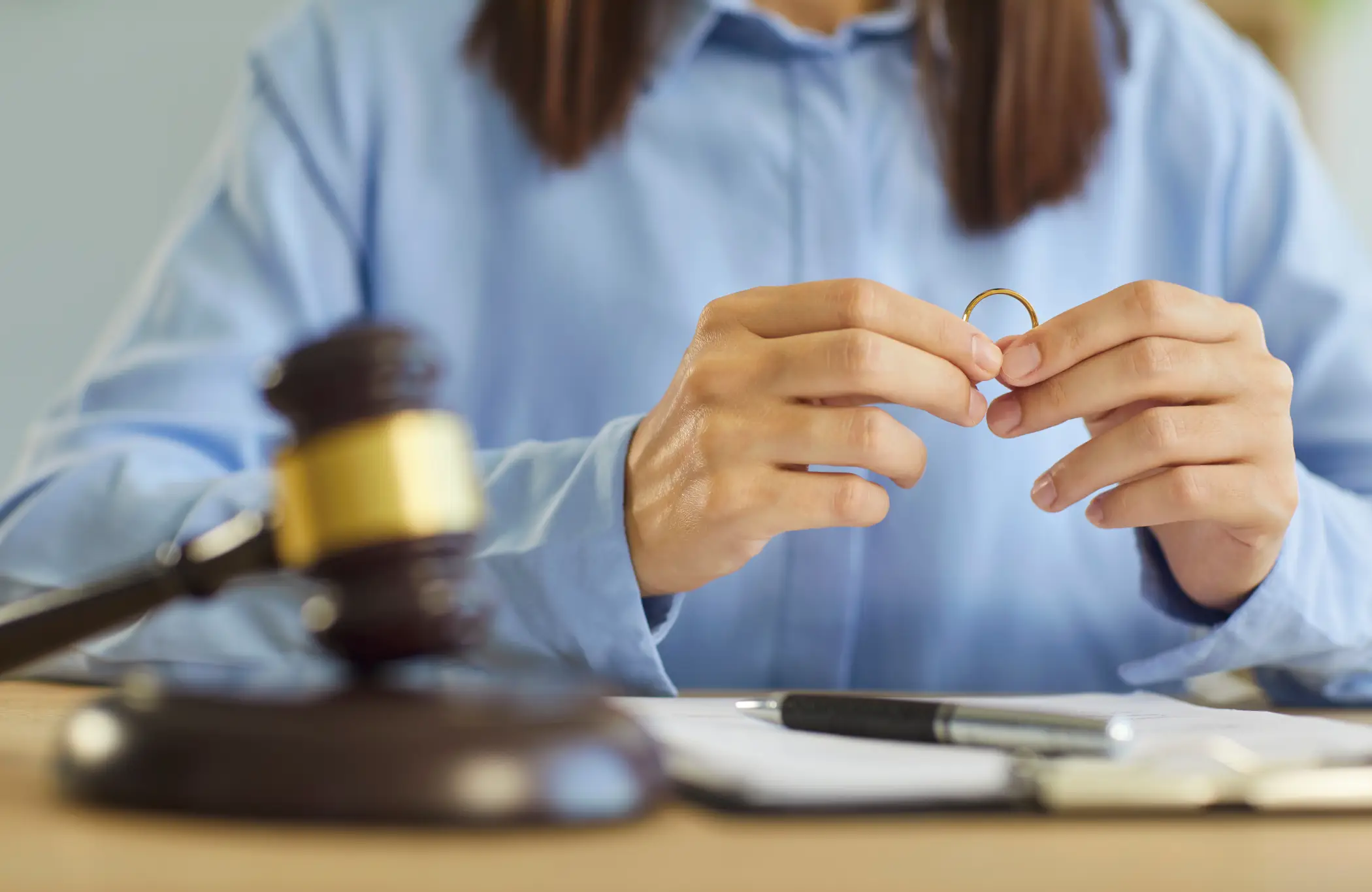 couple signs divorce decree divorce process in washington state